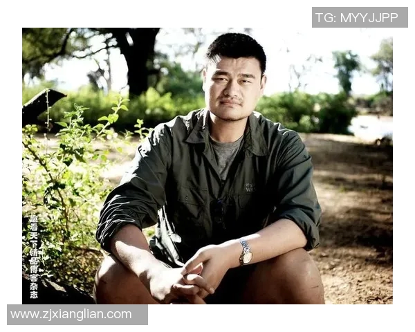 姚明潜水教练揭秘：如何在水下与巨人共舞的奇妙体验